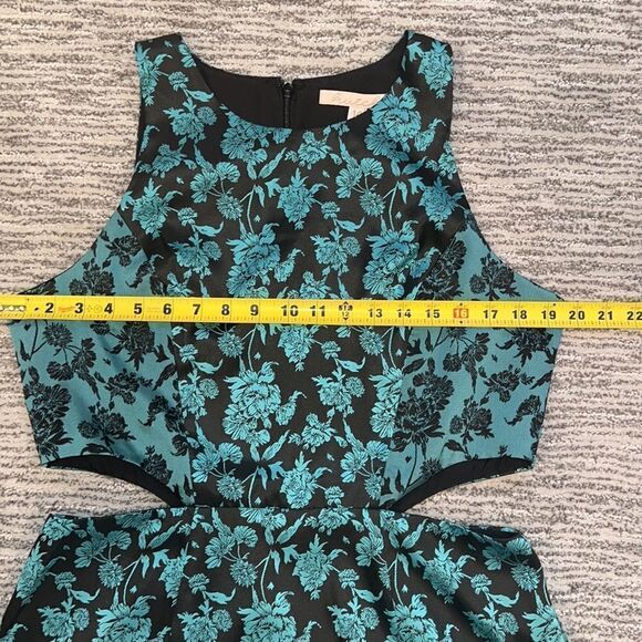 NWT Hutch Floral Jacquard Cut-Out Mini Dress Size 14 - Picture 10 of 14